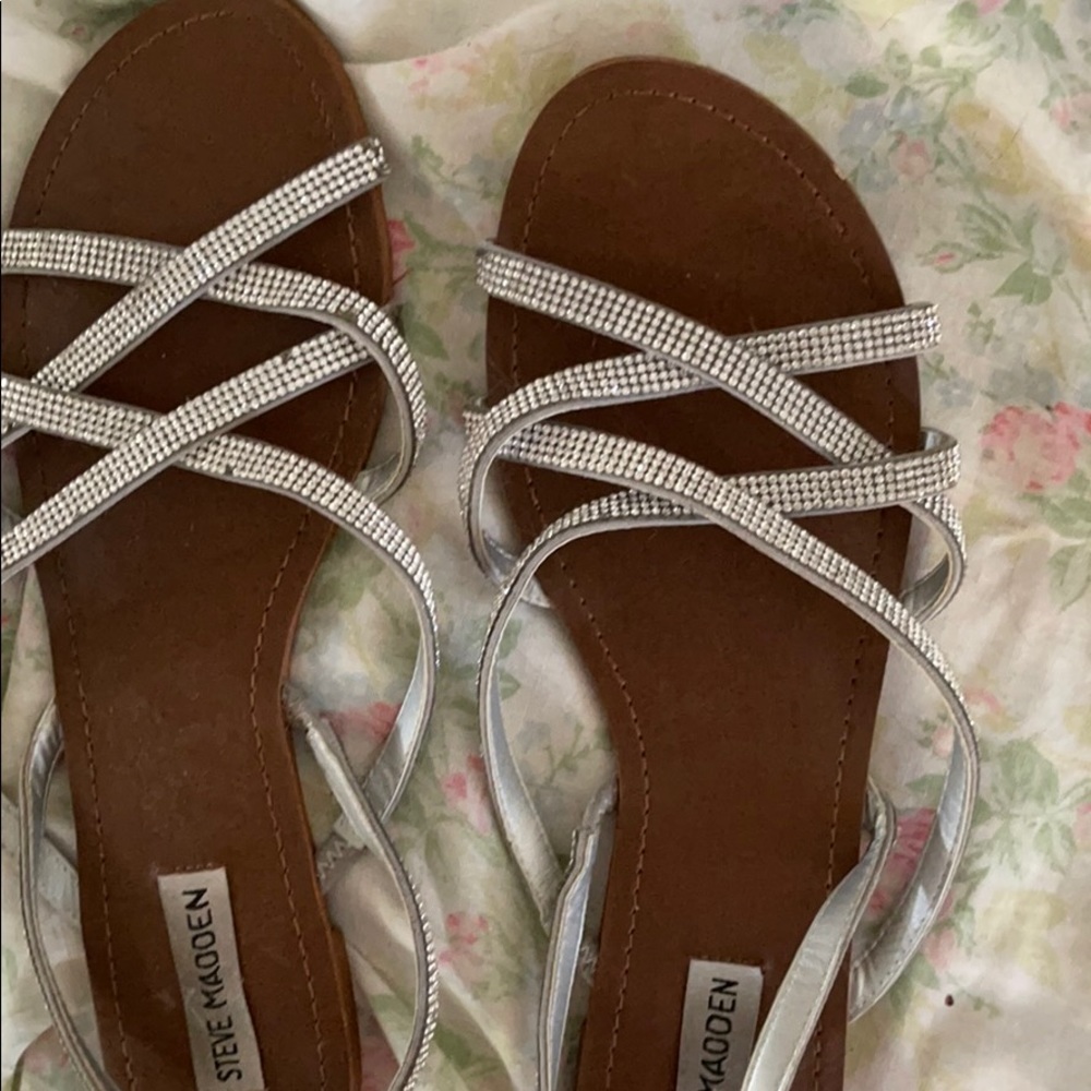 Sandles